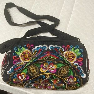 Cargo purse